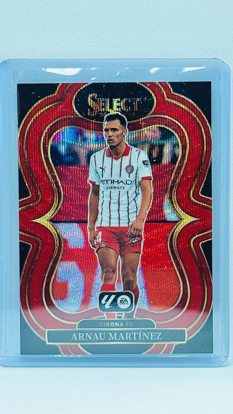/59 - Arnau Martínez - Girona - Red Wave Prizm - Panini Select LaLiga 2025-26 image 1